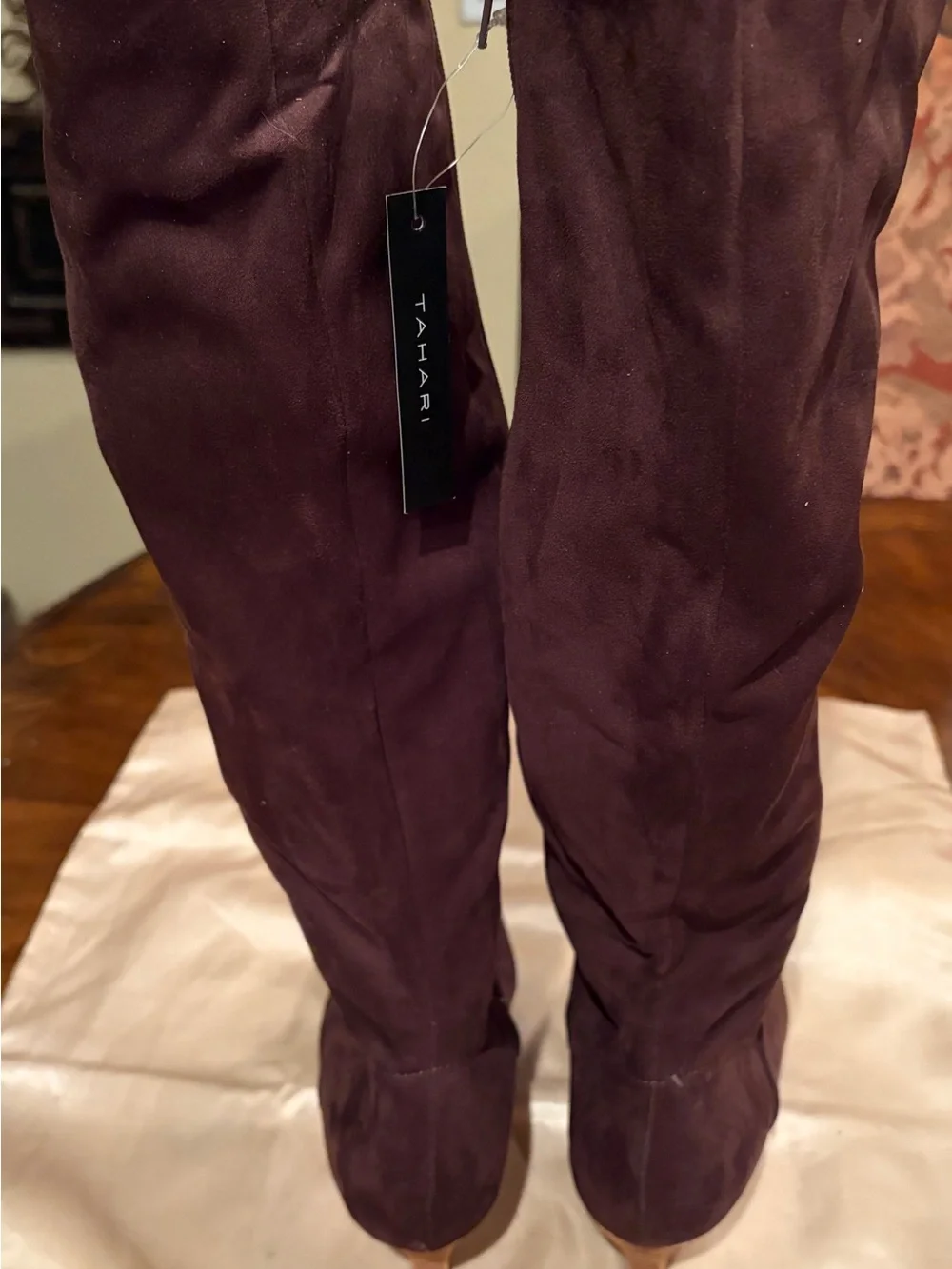 Tahari NWT Over-the-Knee Boots Chocolate Brown Pointed Toe Size 9M